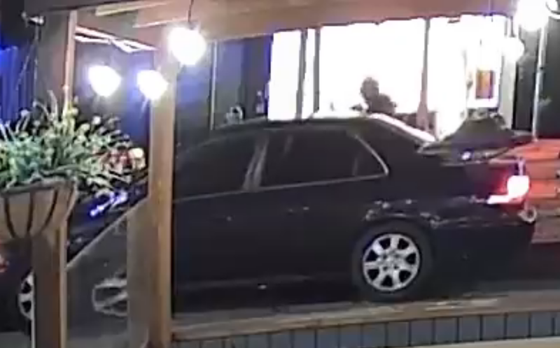 A woman has been left shaken after her purse and car were stolen while she sat outside San Francisco’s iconic Balboa Cafe.