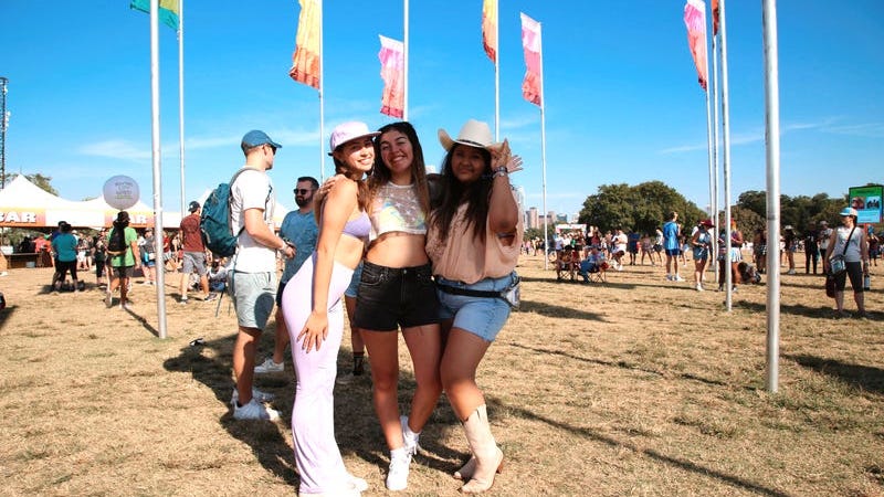 ALL The pics from Weekend 2 Day 3 of ACL Fest 2021