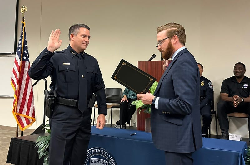 Chief Shoemaker is sworn in