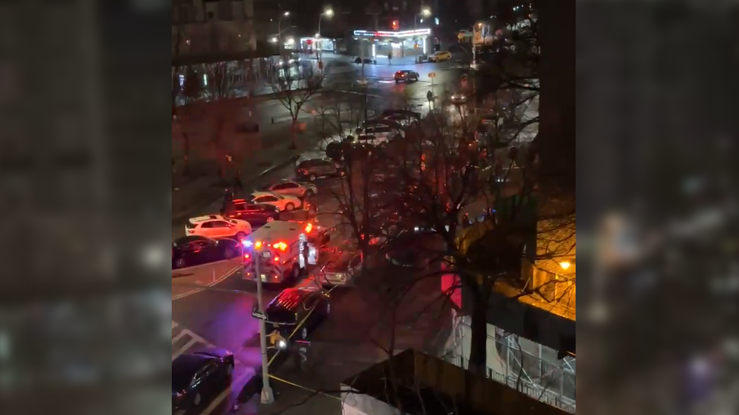 2 teen boys shot in Harlem, 4 taken in for questioning