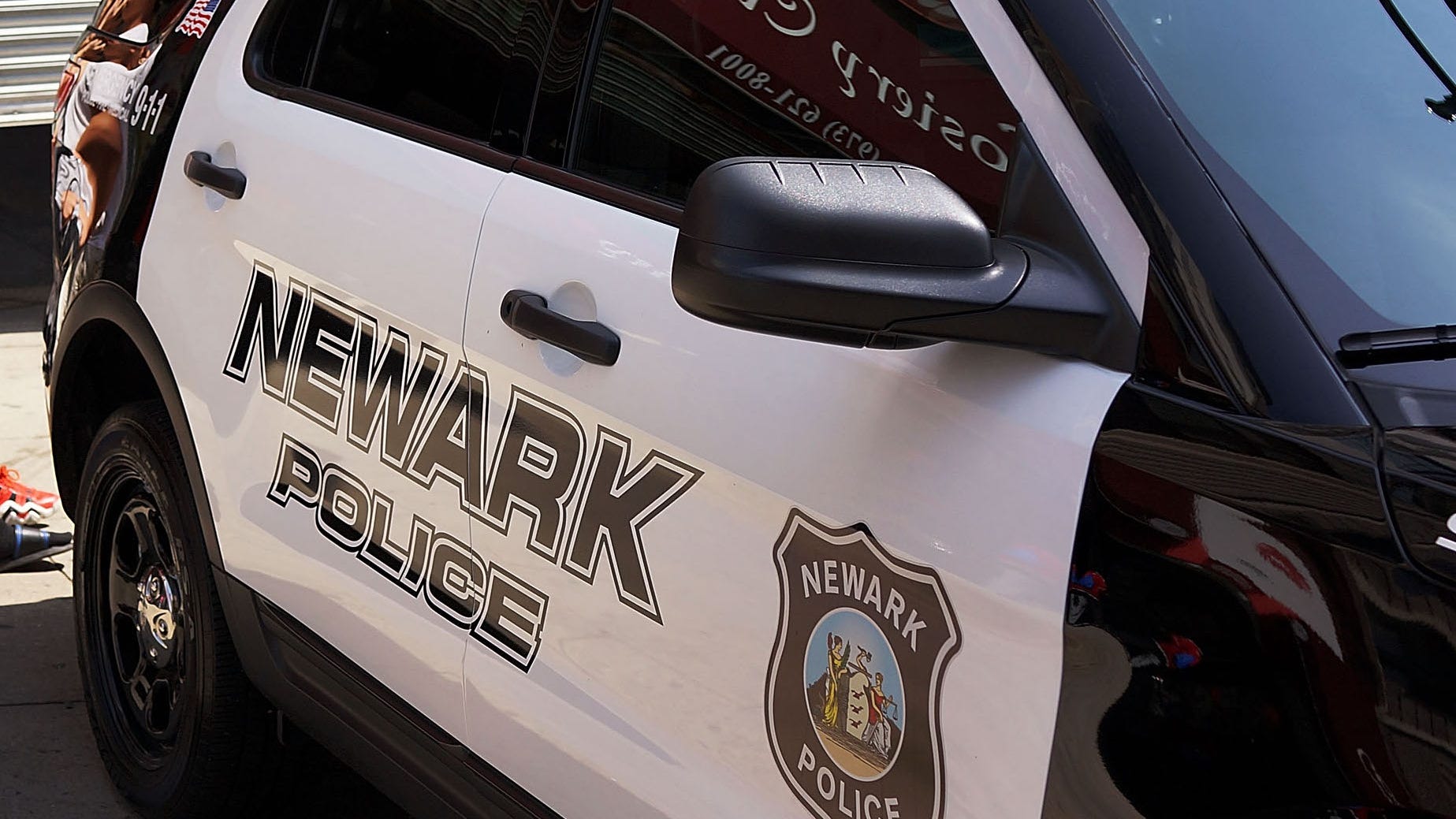 Girl, 4, fatally struck by hit-run driver in Newark; father, 2nd child critical
