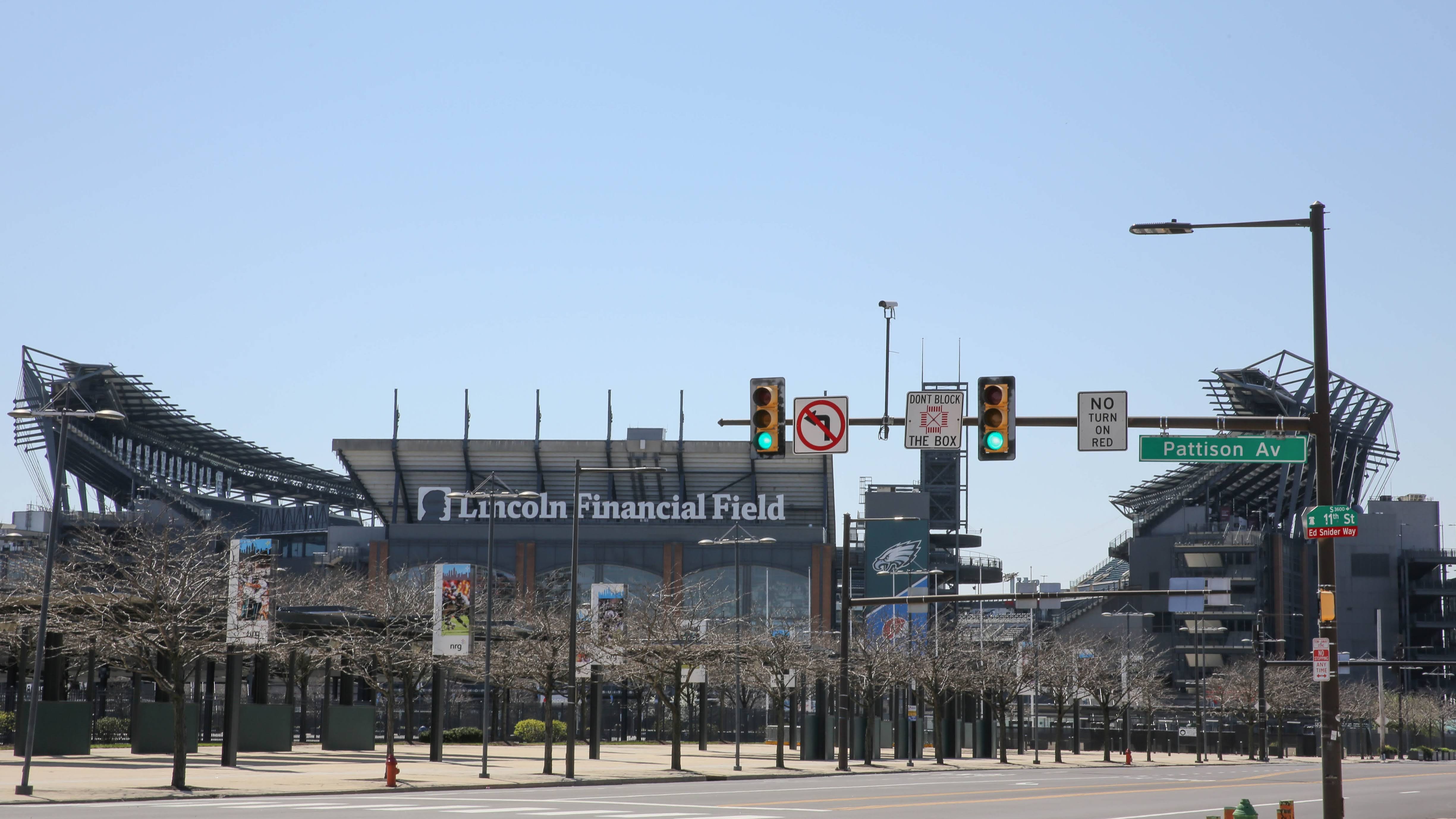 Eagles, CHOP partner with police for gun buyback program at the Linc