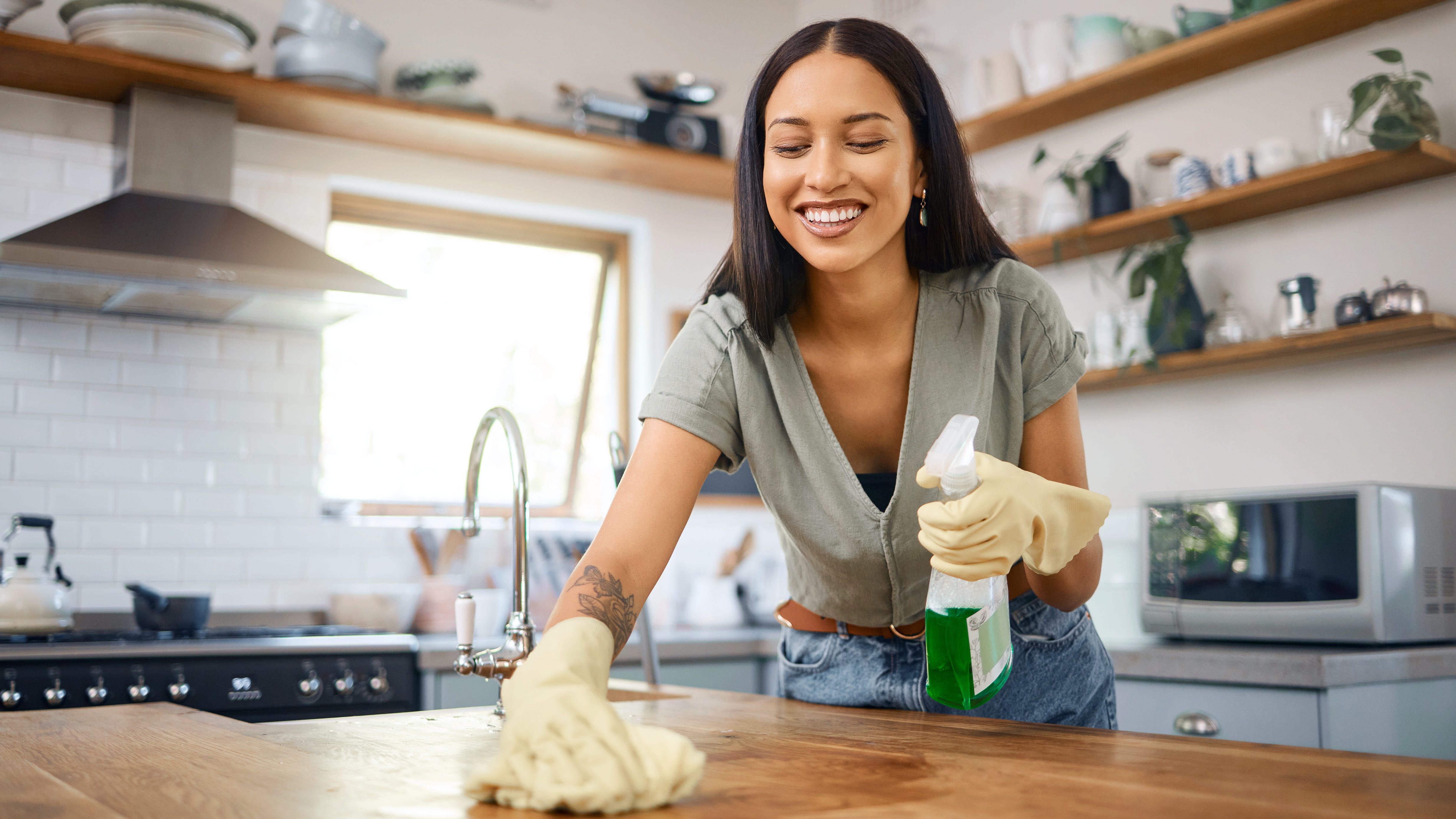 Are These 7 Spring Cleaning Tips on Your Radar? | Bee Inspired