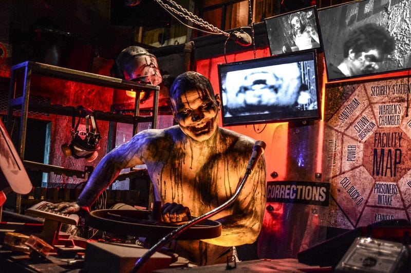 More than 20 years ago, Statesville Haunted Prison set the precedent on fear for haunted houses in Chicago and continued to challenge guests from around the region year after year.