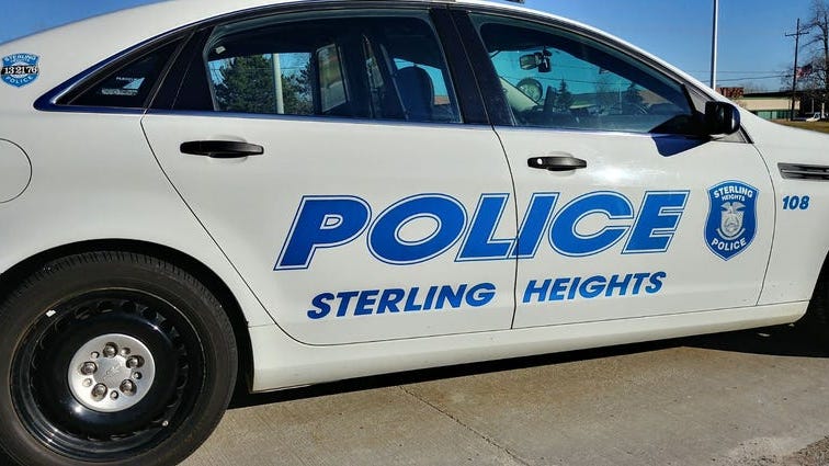 Man armed with box cutter arrested while robbing Sterling Heights bank: police