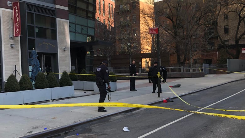 NYC sanitation worker shot in Hell's Kitchen: police
