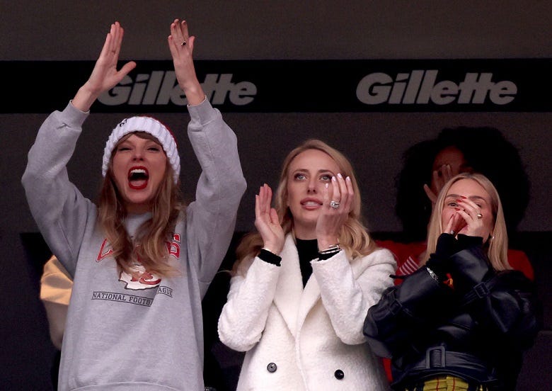 Taylor Swift cheering at Chiefs game