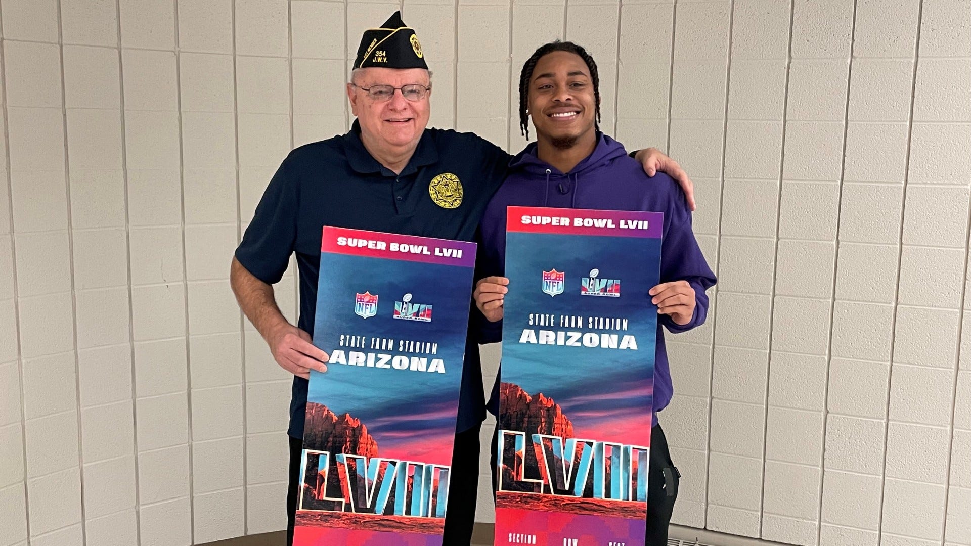 Marine Corps, Army veteran surprised with free tickets to Super Bowl LVII