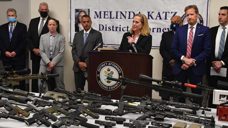 Man charged after stockpile of illegal 'ghost' guns found inside Queens home, car: DA