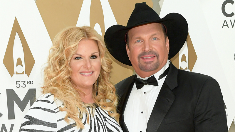 Trisha Yearwood and Garth Brooks