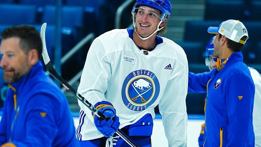 Tage Thompson leads way for Team Blue in Saturday's scrimmage
