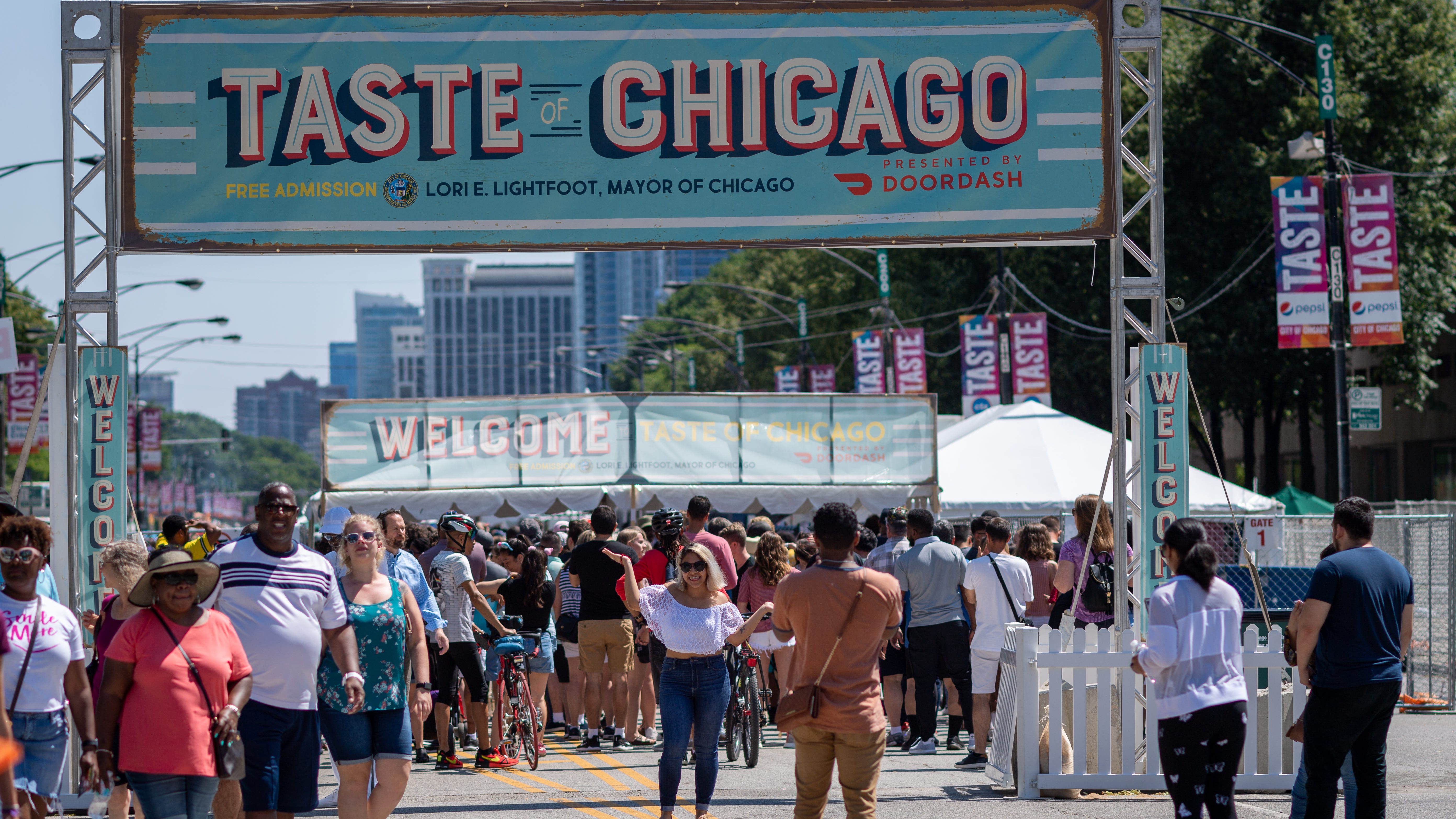 How to stretch your dollar at Taste of Chicago 2023