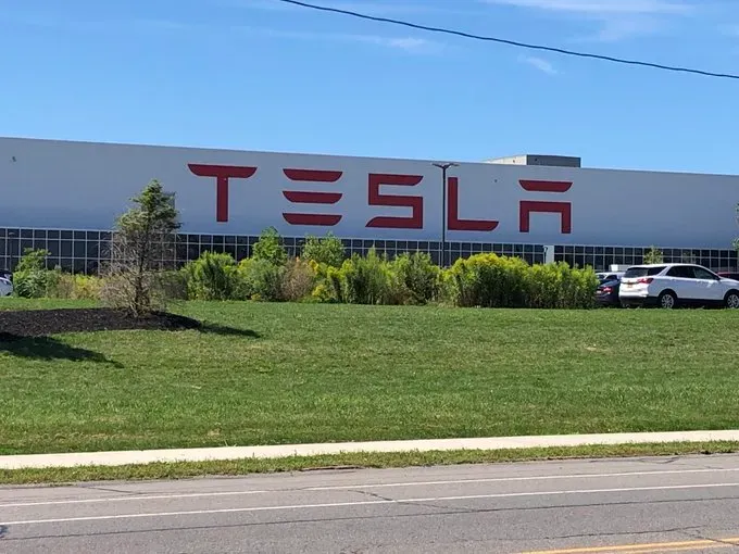 Tesla Buffalo