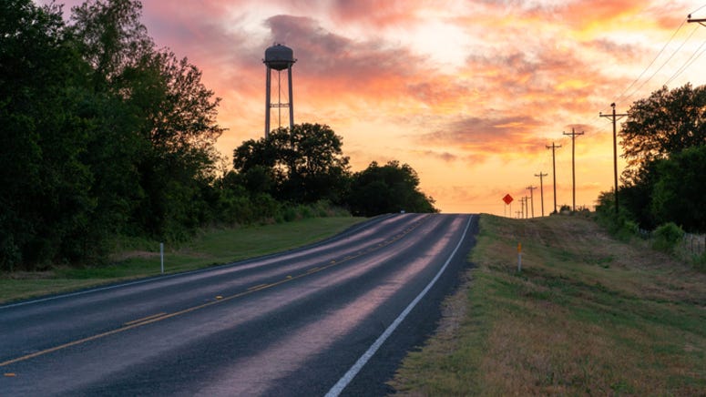 Texas brewery to pay someone to travel around state sampling food and drinks