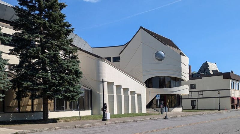 The Turtle, 25 Rainbow Boulevard, Niagara Falls, N.Y.