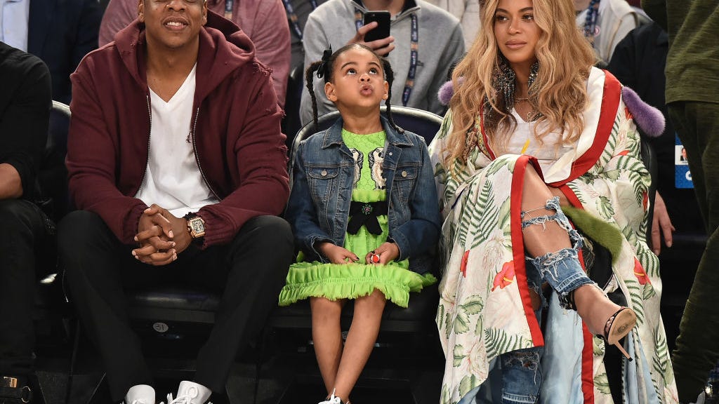 Beyoncé and Blue Ivy are Twins in Side-by-Side Throwback Photo