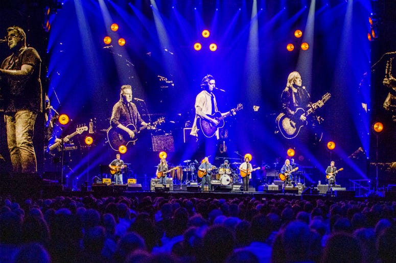 Don Henley, Timothy B. Schmidt, Joe Walsh, Vince Gill, Deacon Frey Eagles in concert