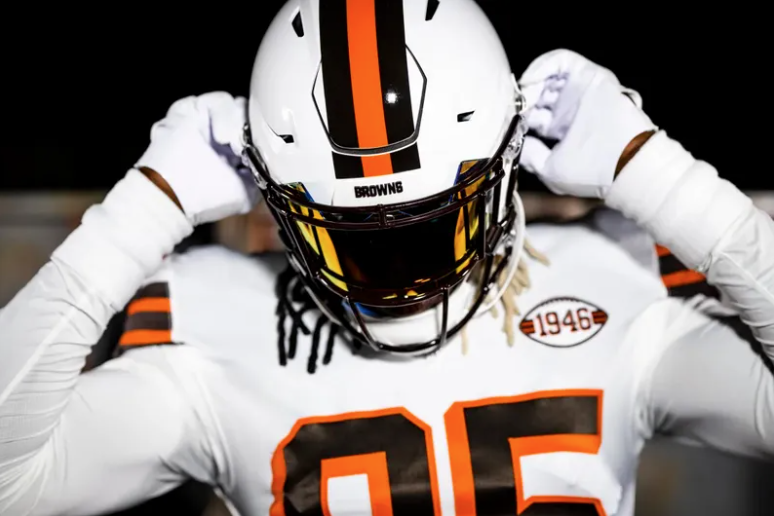 Tight end David Njoku poses for the 2023 White Helmet Reveal Photoshoot at CrossCountry Mortgage Campus on June 8, 2023.