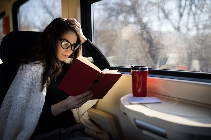 Tips and Tricks for Stress-Free Holiday Travel | Bee Well