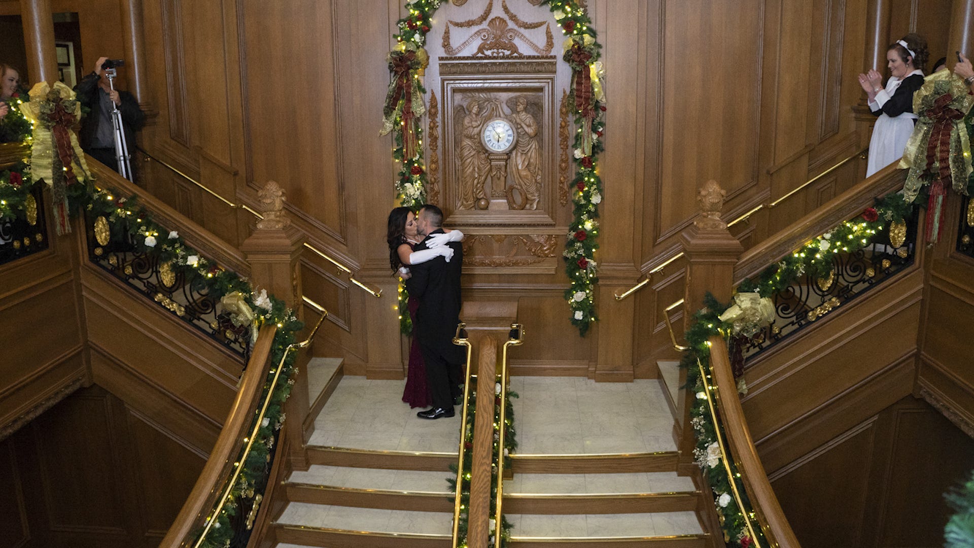 Watch Man Ask Girlfriend To Marry Him With Elaborate ‘Titanic’ Themed Proposal