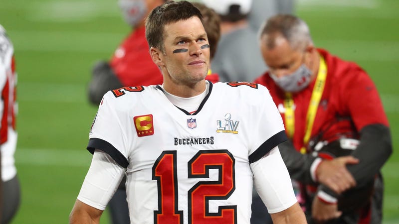 Shaq tells critics of Tom Brady's Fox deal to 'shut your damn face'
