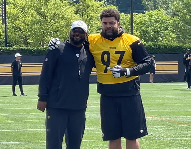 Cam Heyward hugging Mike Tomlin