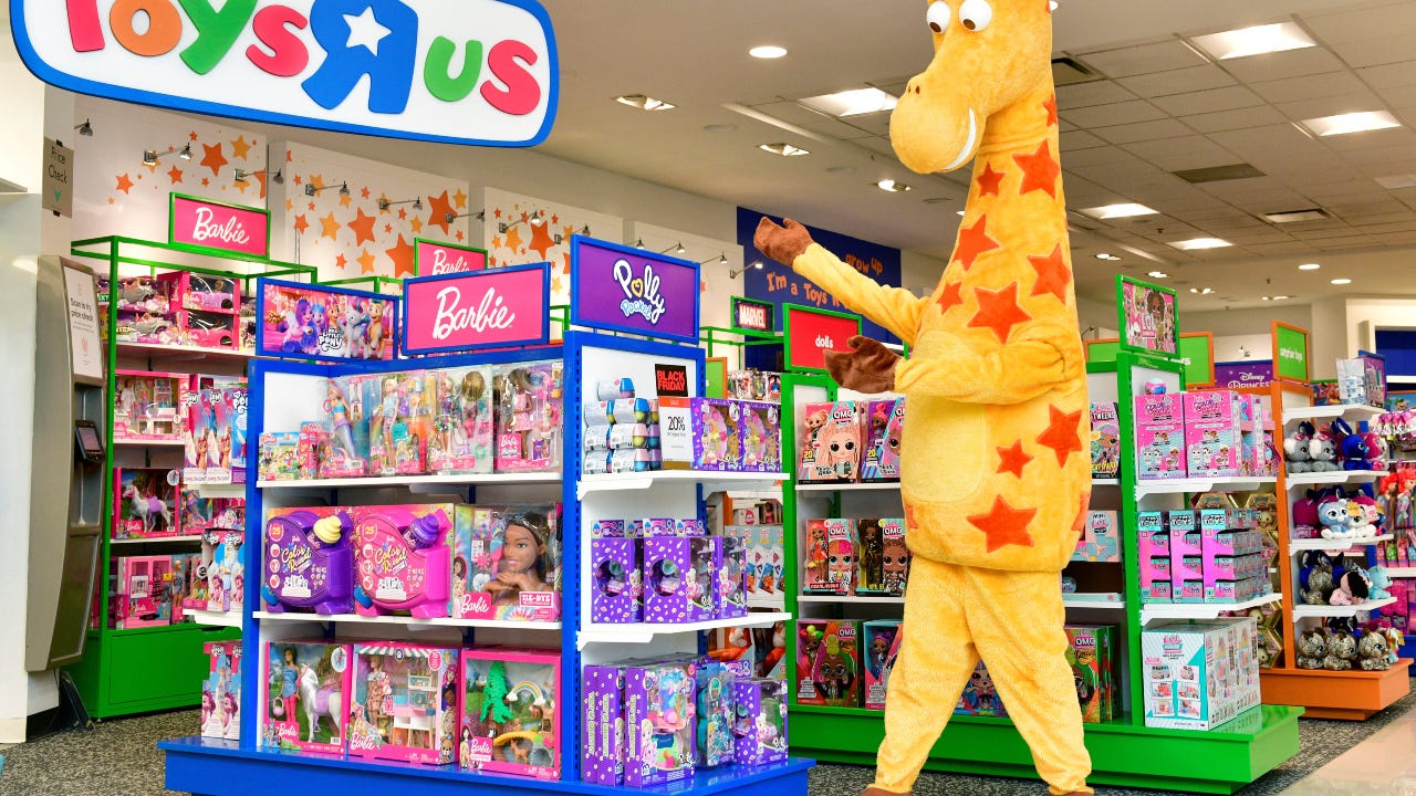 Toys "R" Us is coming back! Here's what to expect
