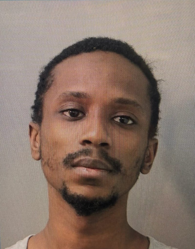 Man arrested for graffiti, violating Nassau mask ban