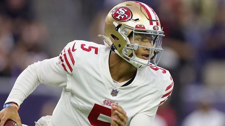 Vernon Davis doesn't think 49ers should make Trey Lance play safe