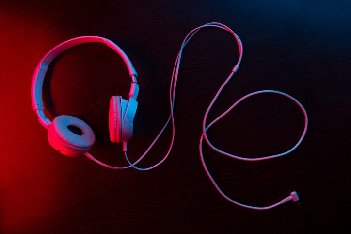 headphones with red light