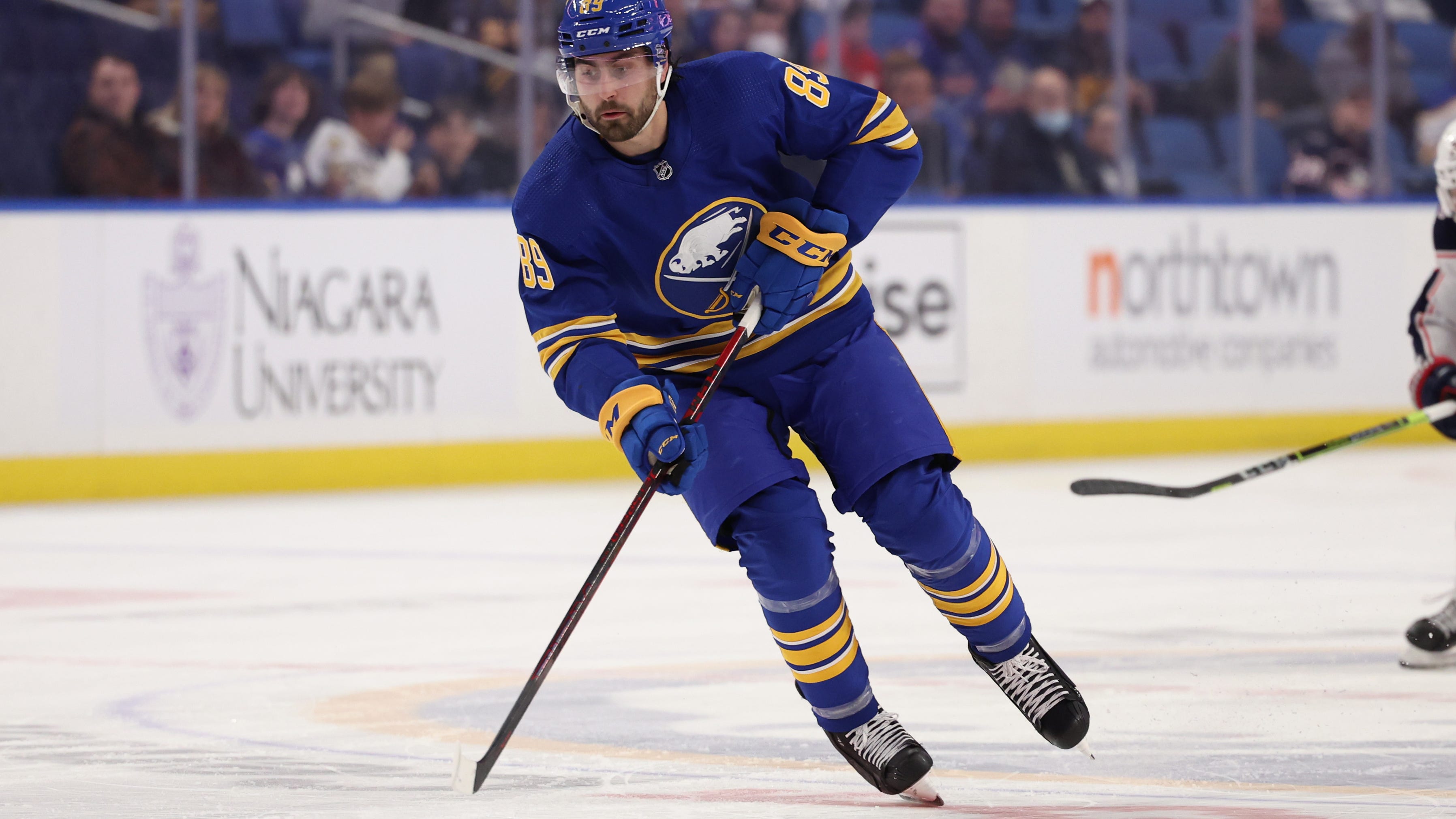 Alex Tuch thinks it'd be great to play for two veteran coaches currently available