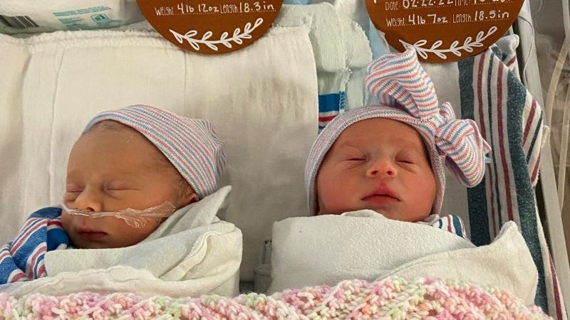 'Twosday Twins': Mom gives birth to two girls in Macomb County on 2/22/22