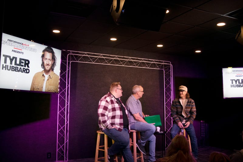 Tyler Hubbard at Froggy