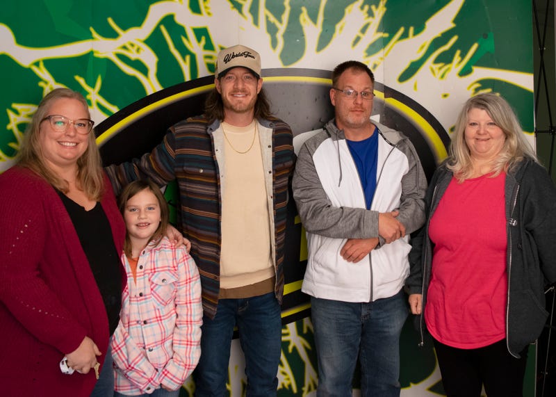 Tyler Hubbard at Froggy