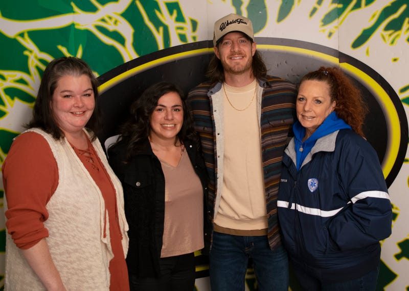 Tyler Hubbard at Froggy