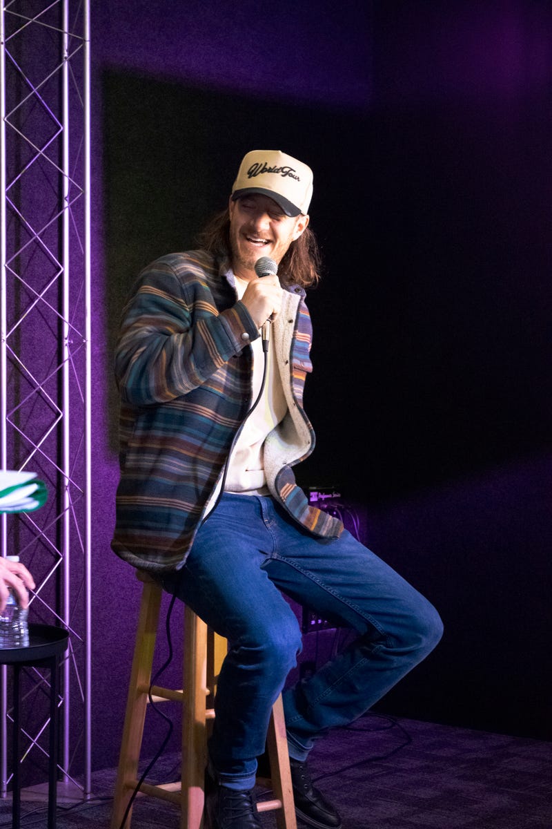 Tyler Hubbard at Froggy