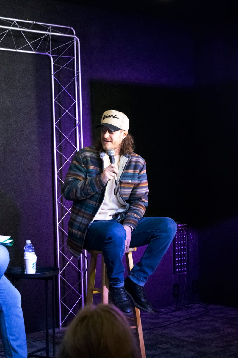 Tyler Hubbard at Froggy