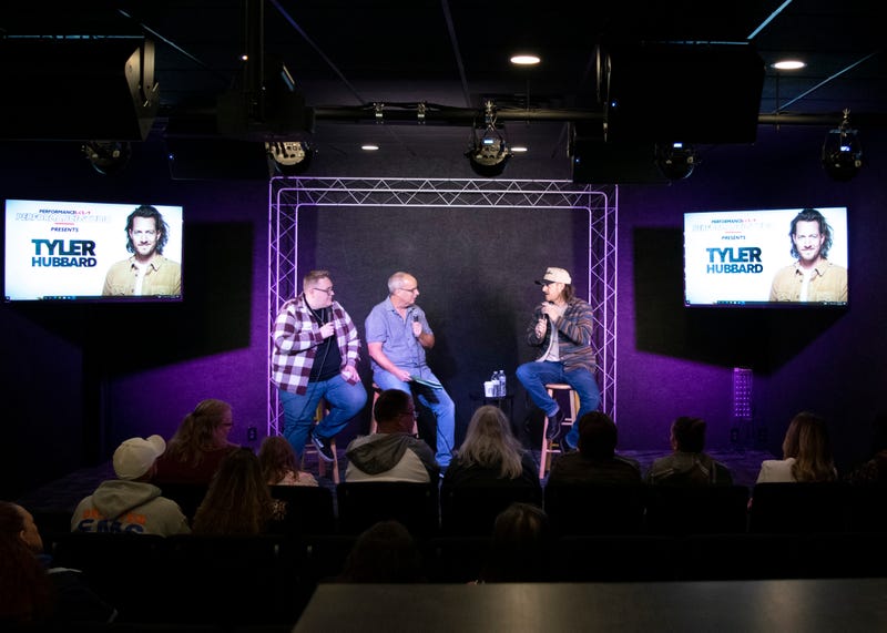 Tyler Hubbard at Froggy