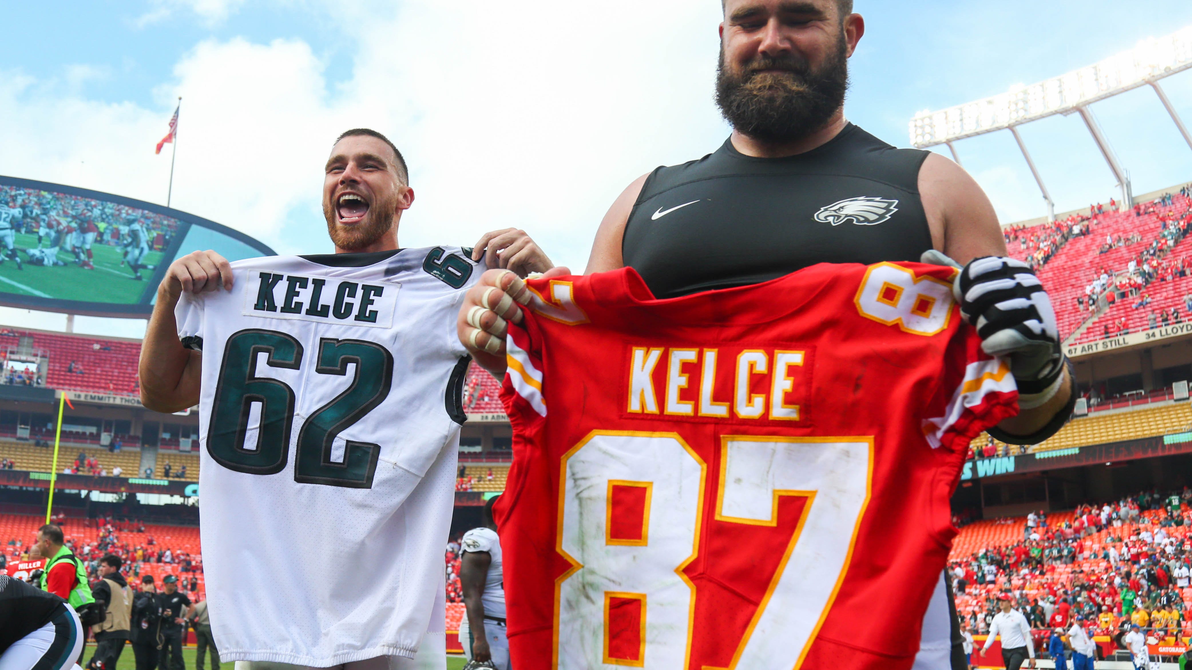 Jason Kelce takes first Twitter 'shot' at brother Travis ahead of Super Bowl LVII