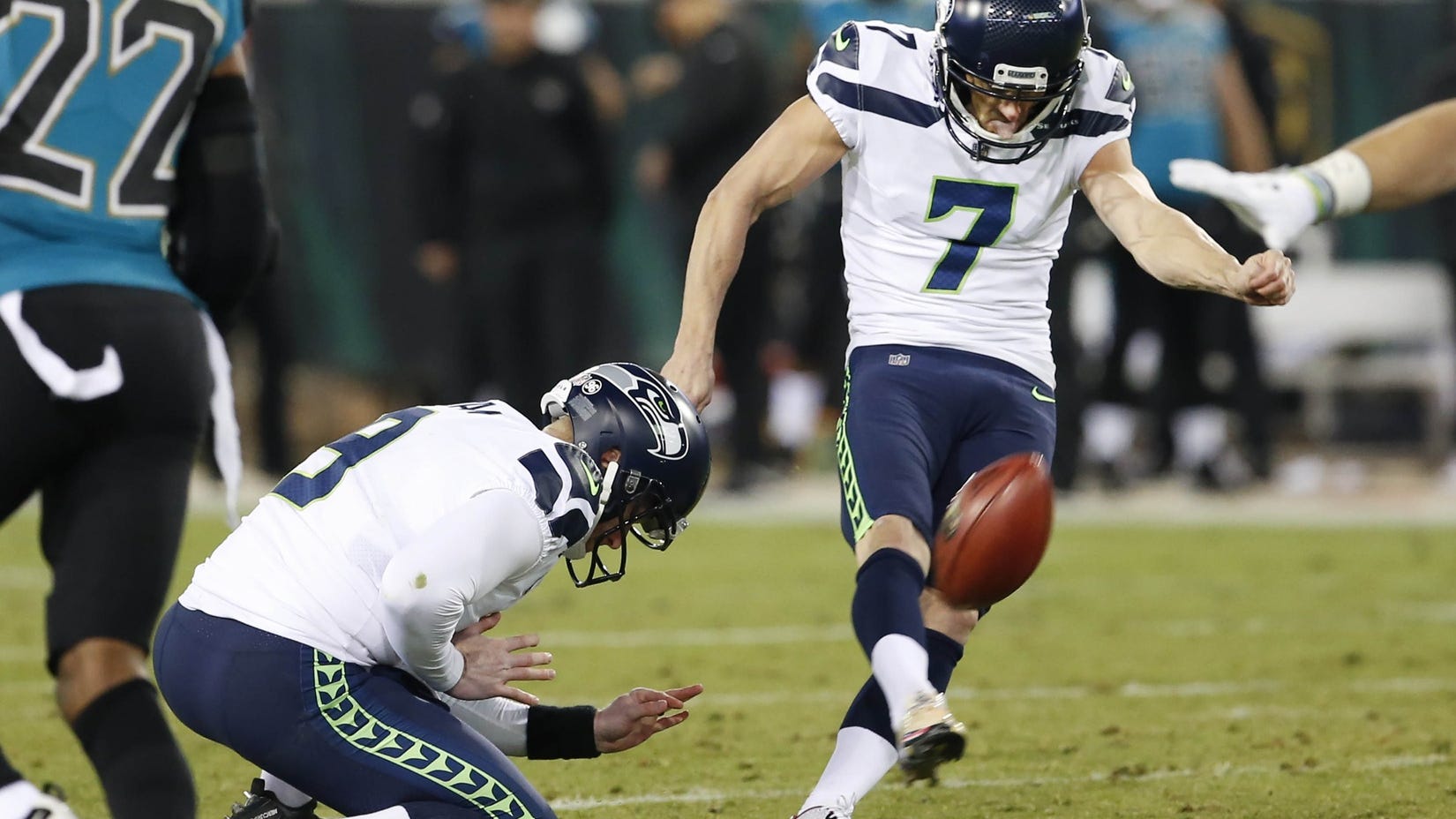 Saints sign kicker Blair Walsh to practice squad, report says