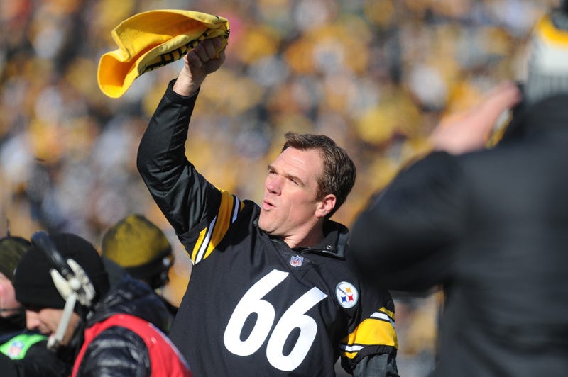 Faneca twirling Terrible Towel