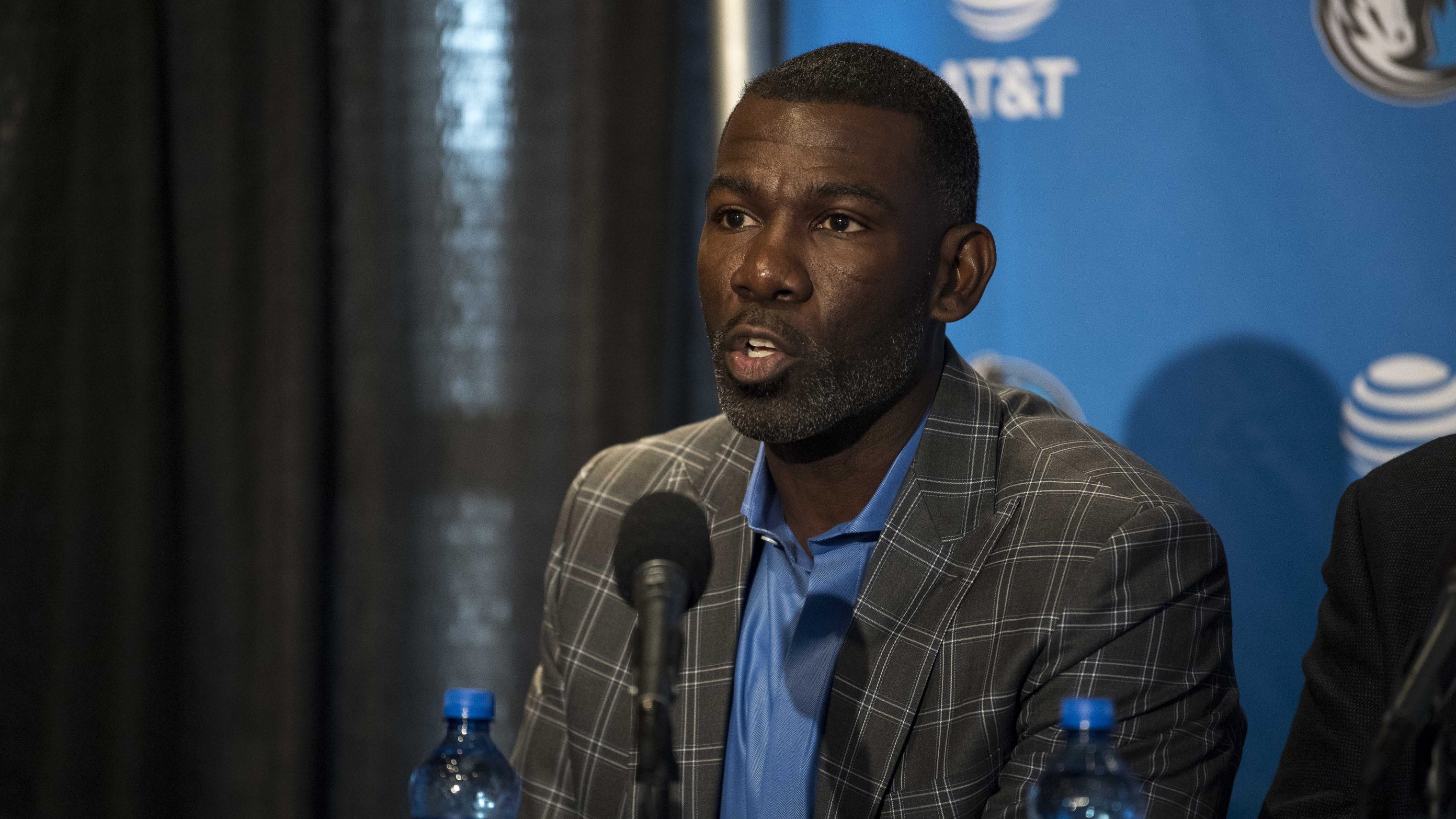 Michael Finley to sign new deal to remain in Mavs front office