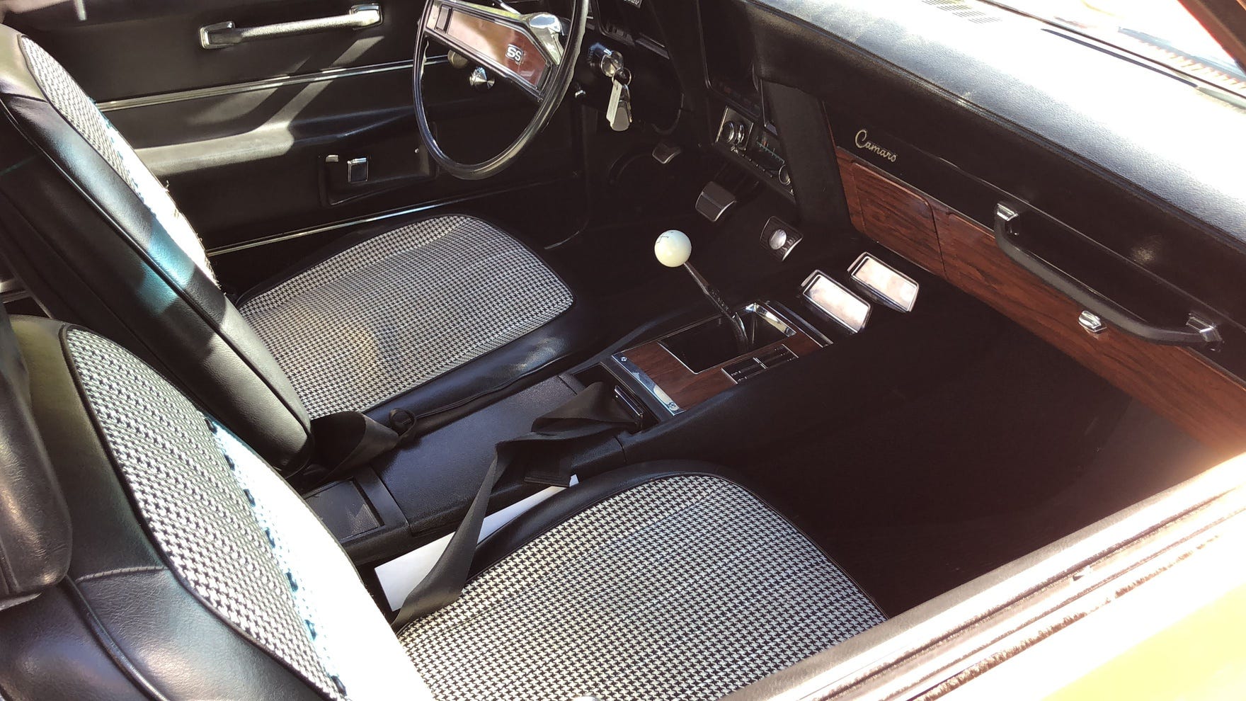 Classic 1969 Chevrolet Camaro seized at Blue Water Bridge after being falsely declared