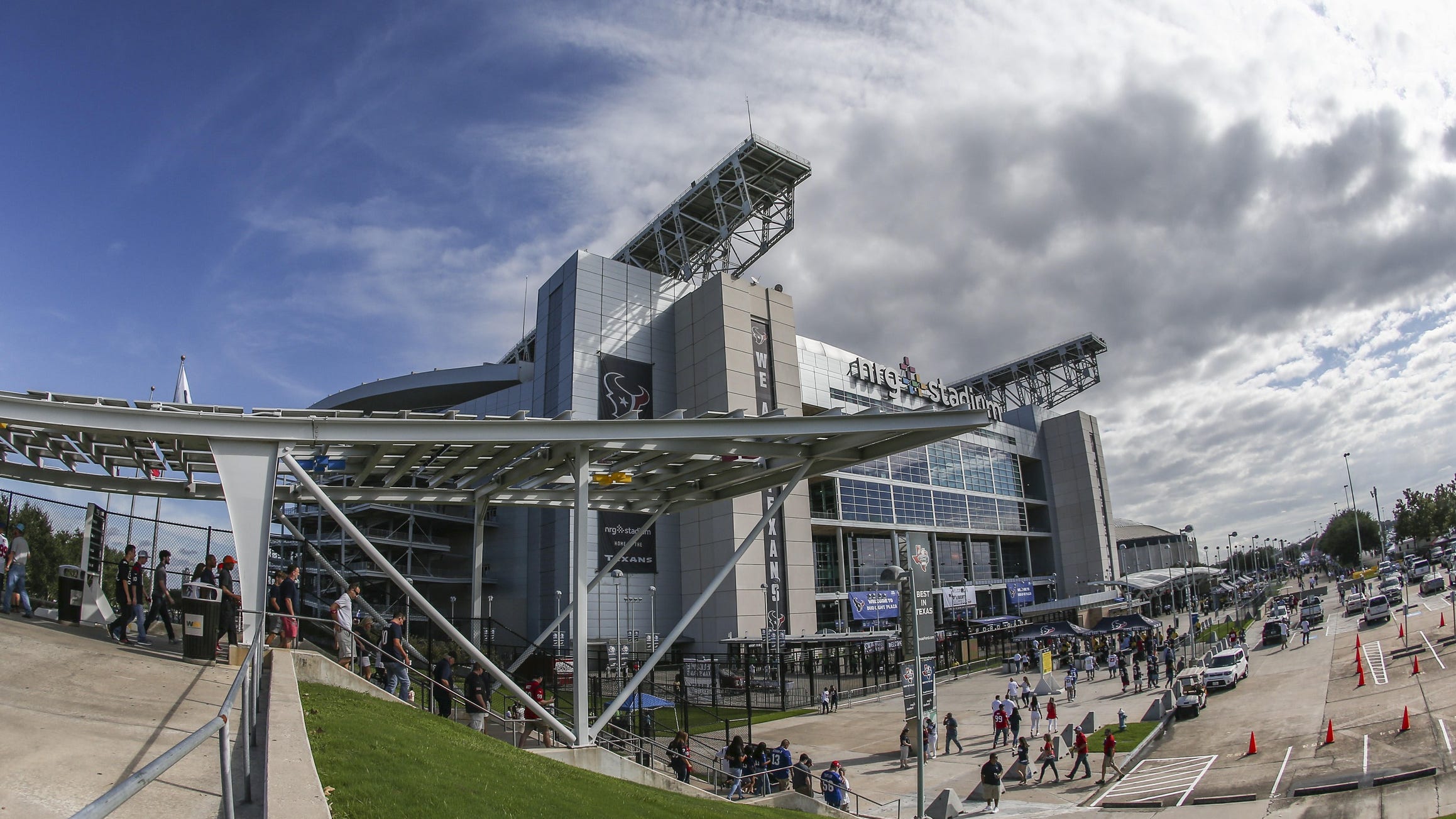 Houtopia Football Podcast: Who should Texans play in 2023 season opener?