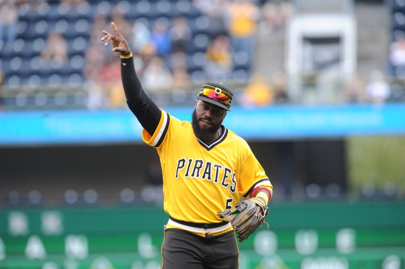 Josh Harrison with the Pirates pointing up
