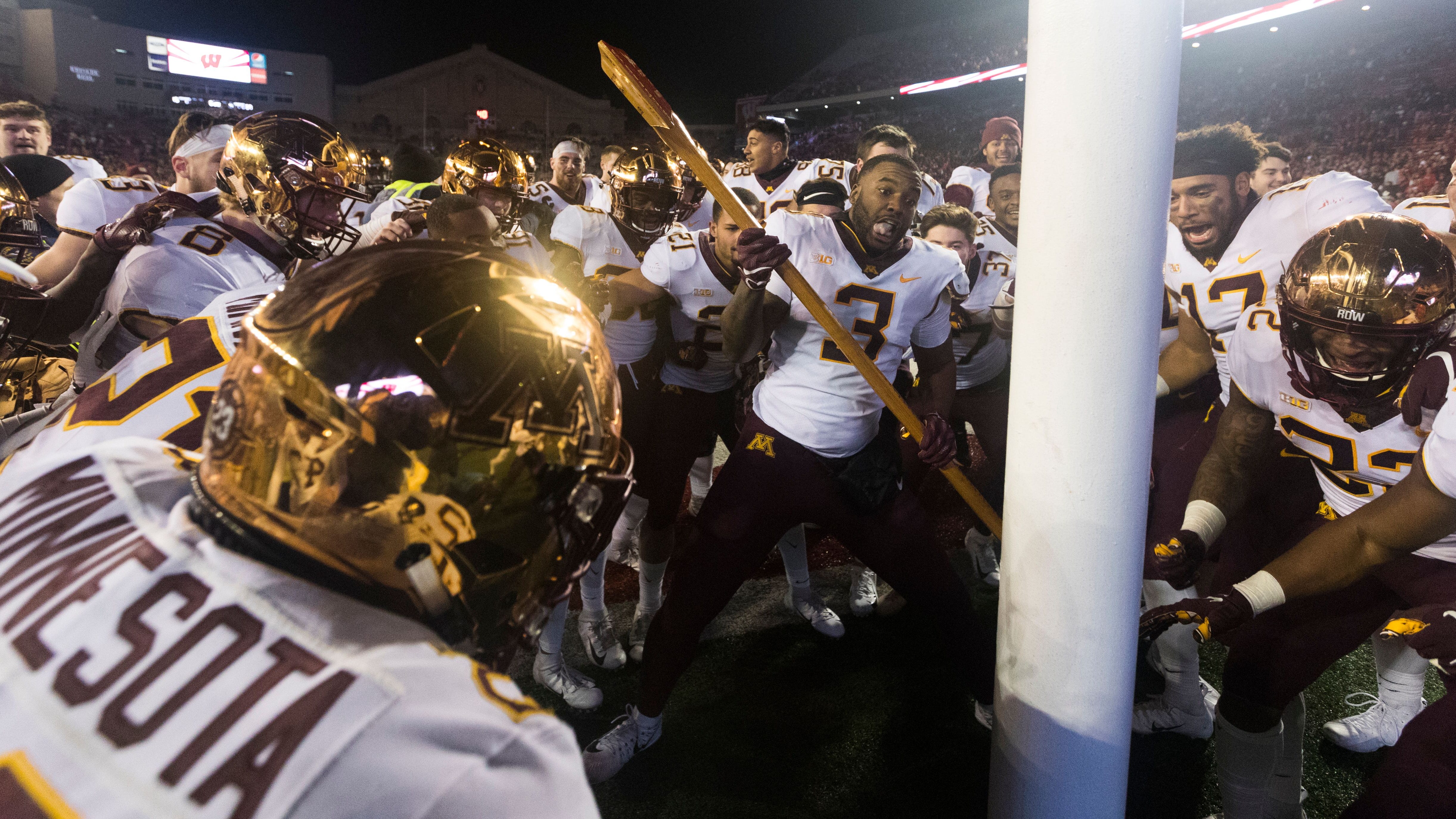 Gopher game against Wisconsin gets the axe due to positive COVID tests