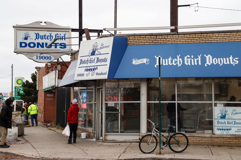 Dutch Girl Donuts on Woodward
