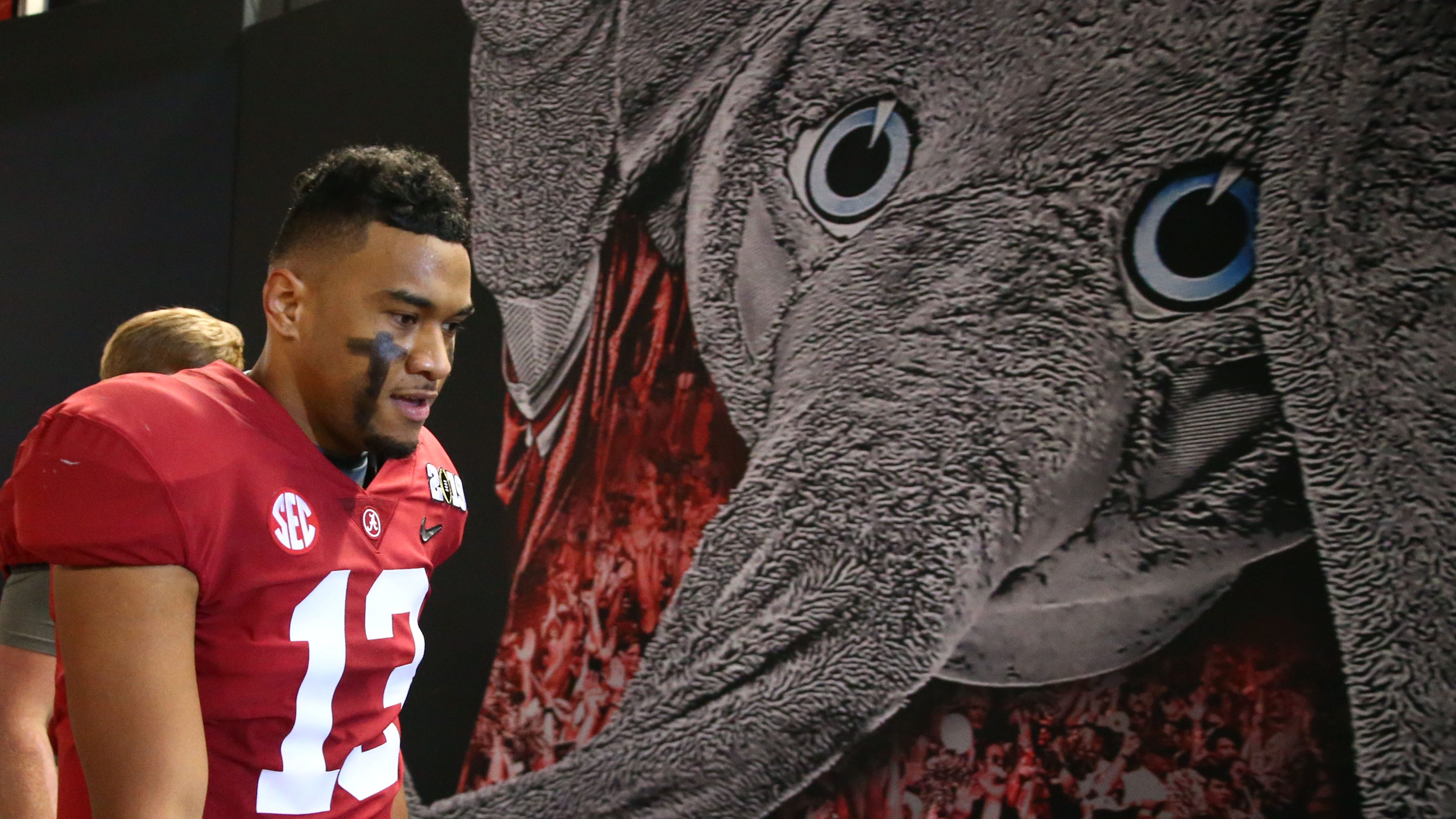 NFL Mock Draft 2020: Projecting the Top 10 Picks at Midseason