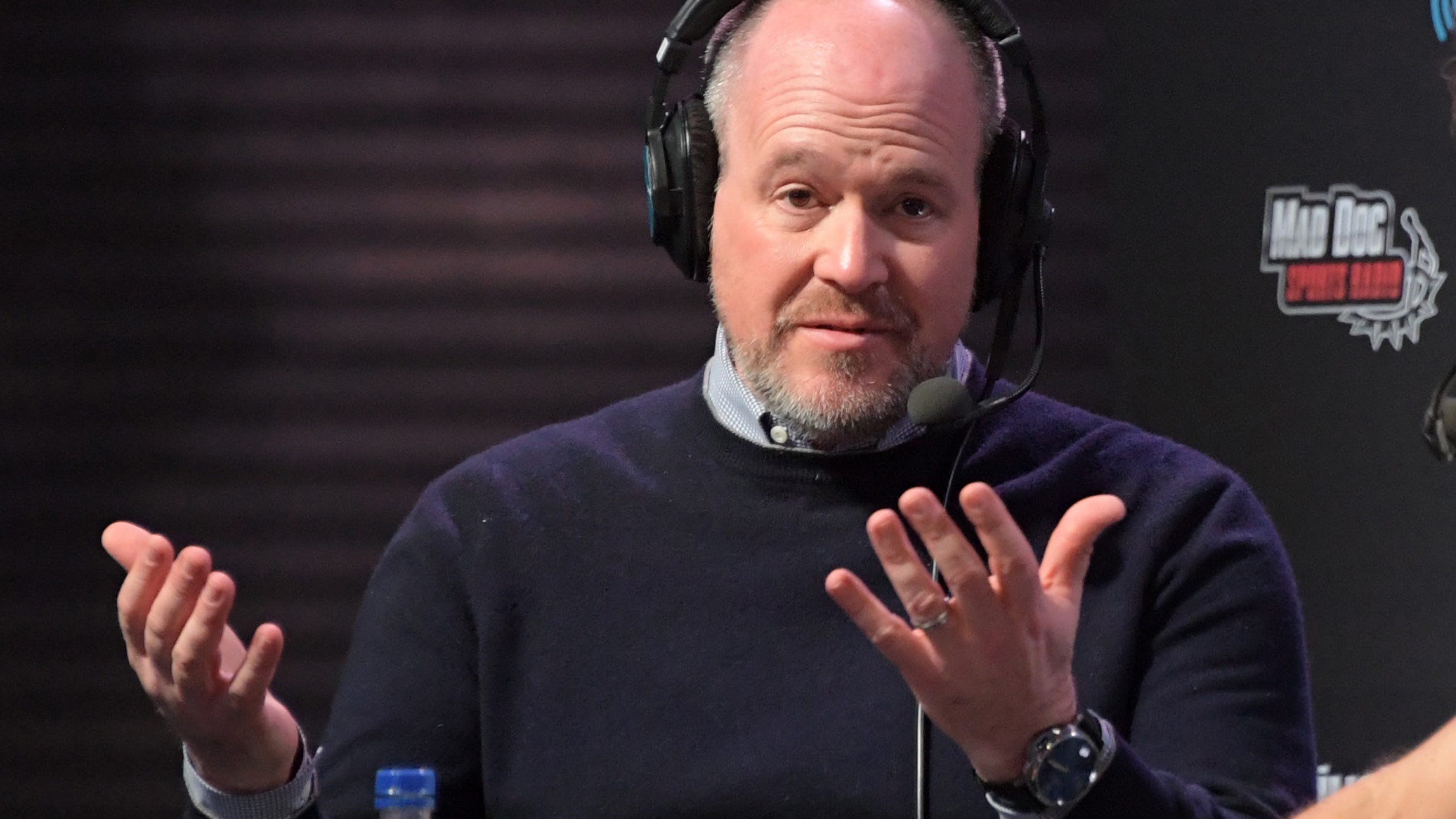 Rich Eisen sounds off on Kyrie Irving controversy: 'It's really scary'