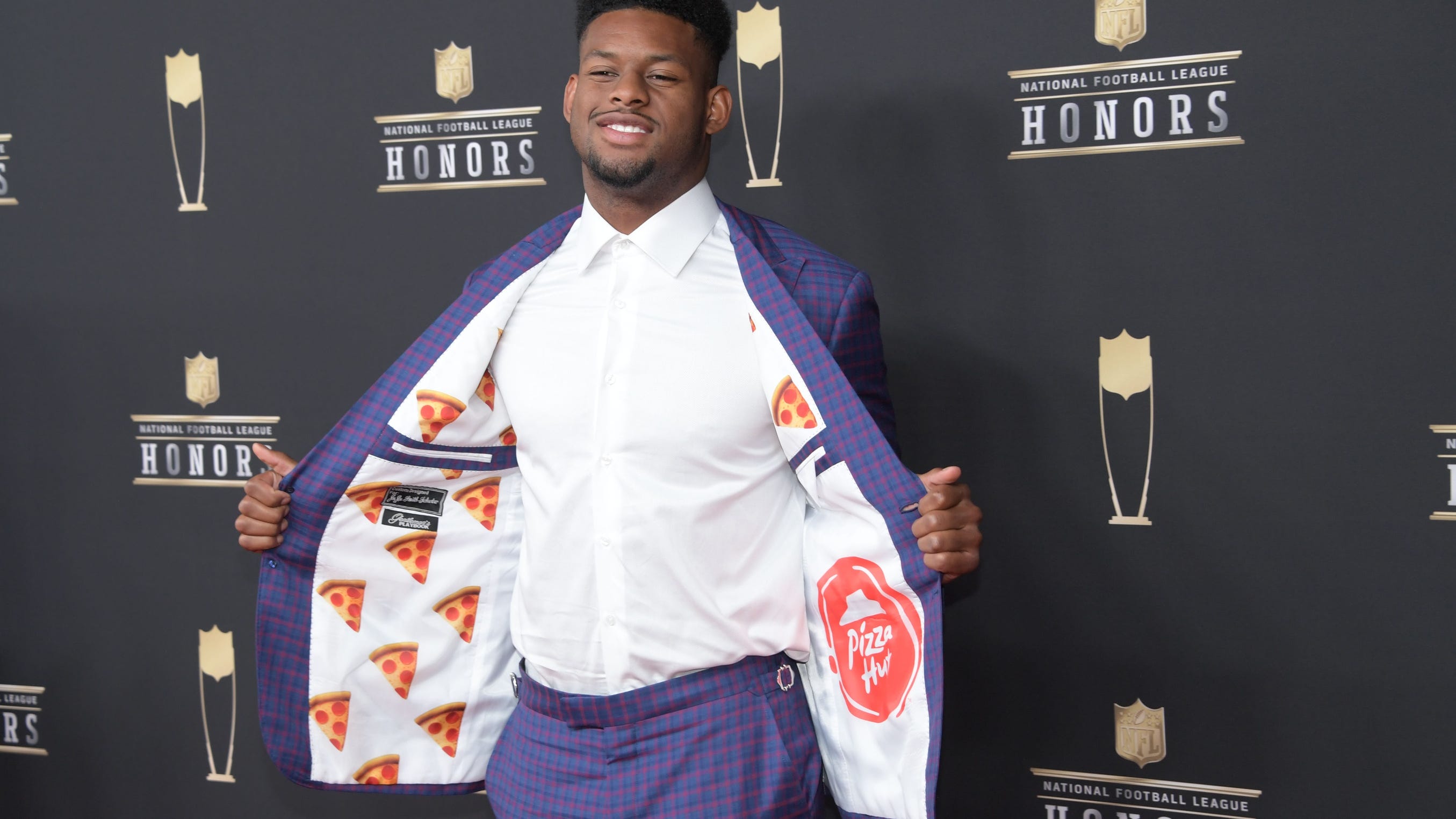 JuJu plays Fortnite in Dolphins uniform, what does it mean?!